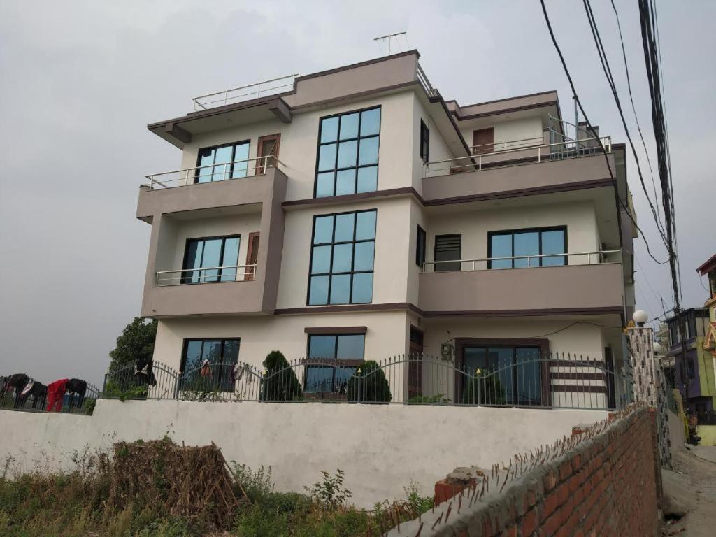 Kathmandu Airport View Hotel And Lodge Zewnętrze zdjęcie