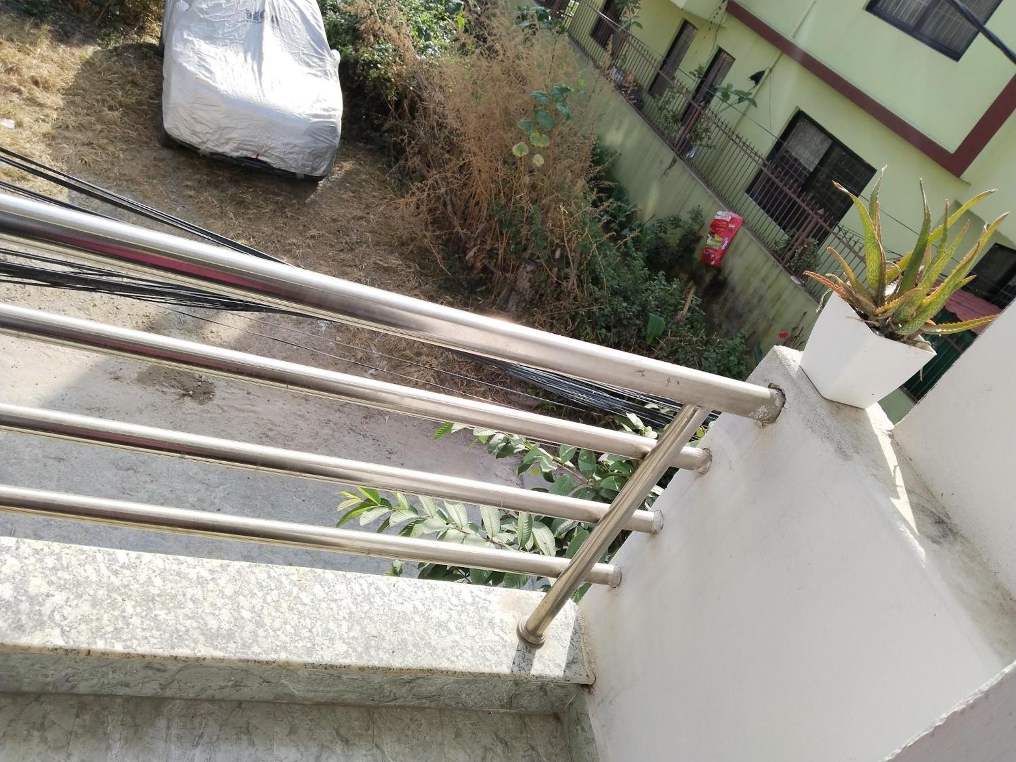 Kathmandu Airport View Hotel And Lodge Zewnętrze zdjęcie
