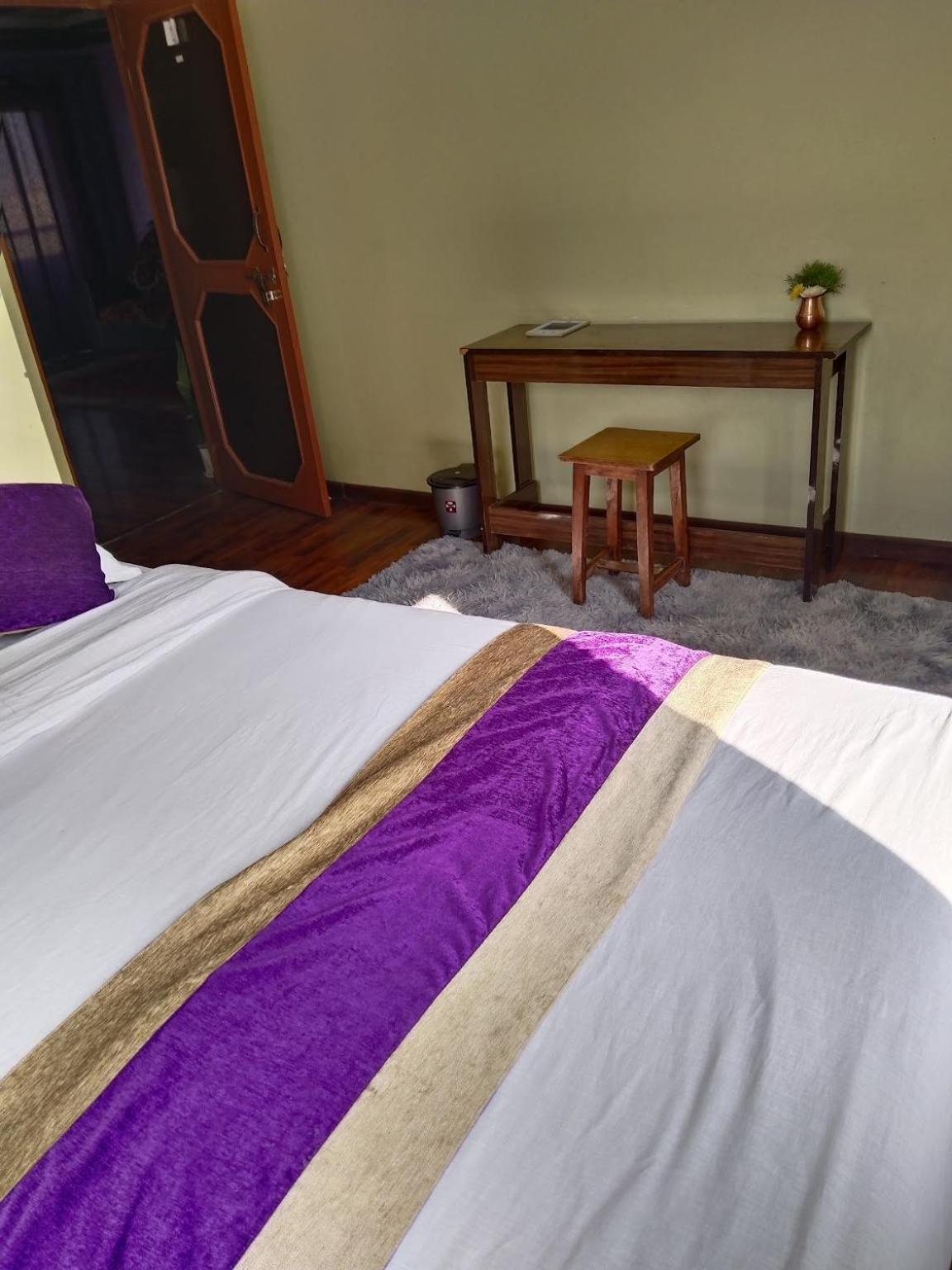 Kathmandu Airport View Hotel And Lodge Zewnętrze zdjęcie
