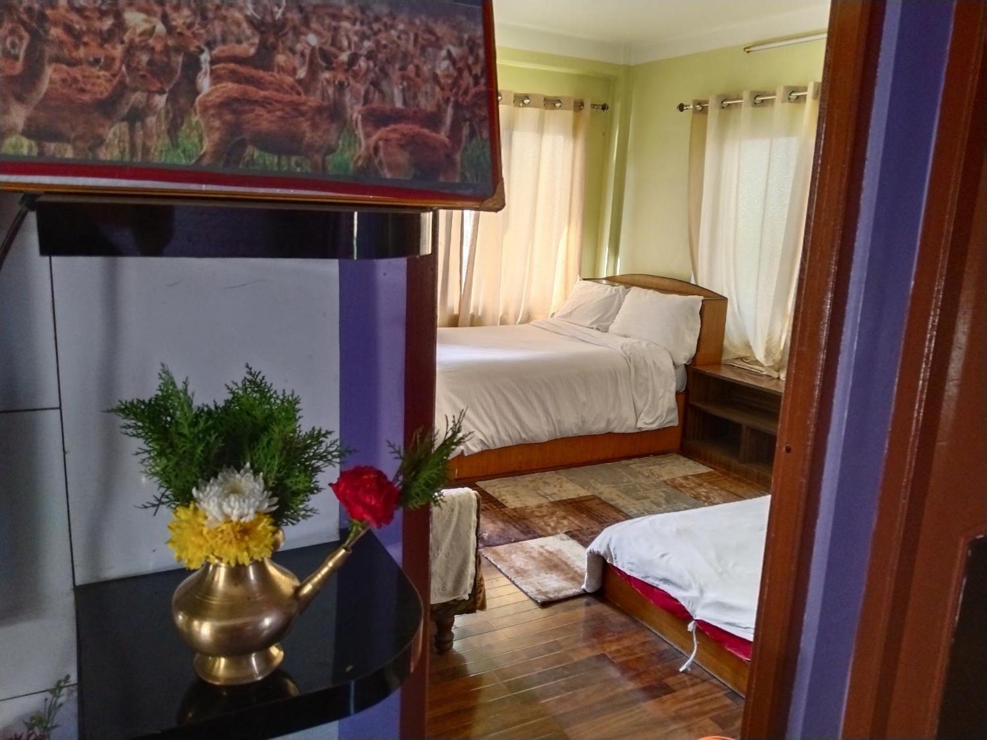 Kathmandu Airport View Hotel And Lodge Zewnętrze zdjęcie
